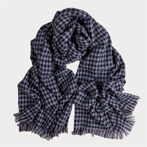 Check Cashmere Scarf in Navy 